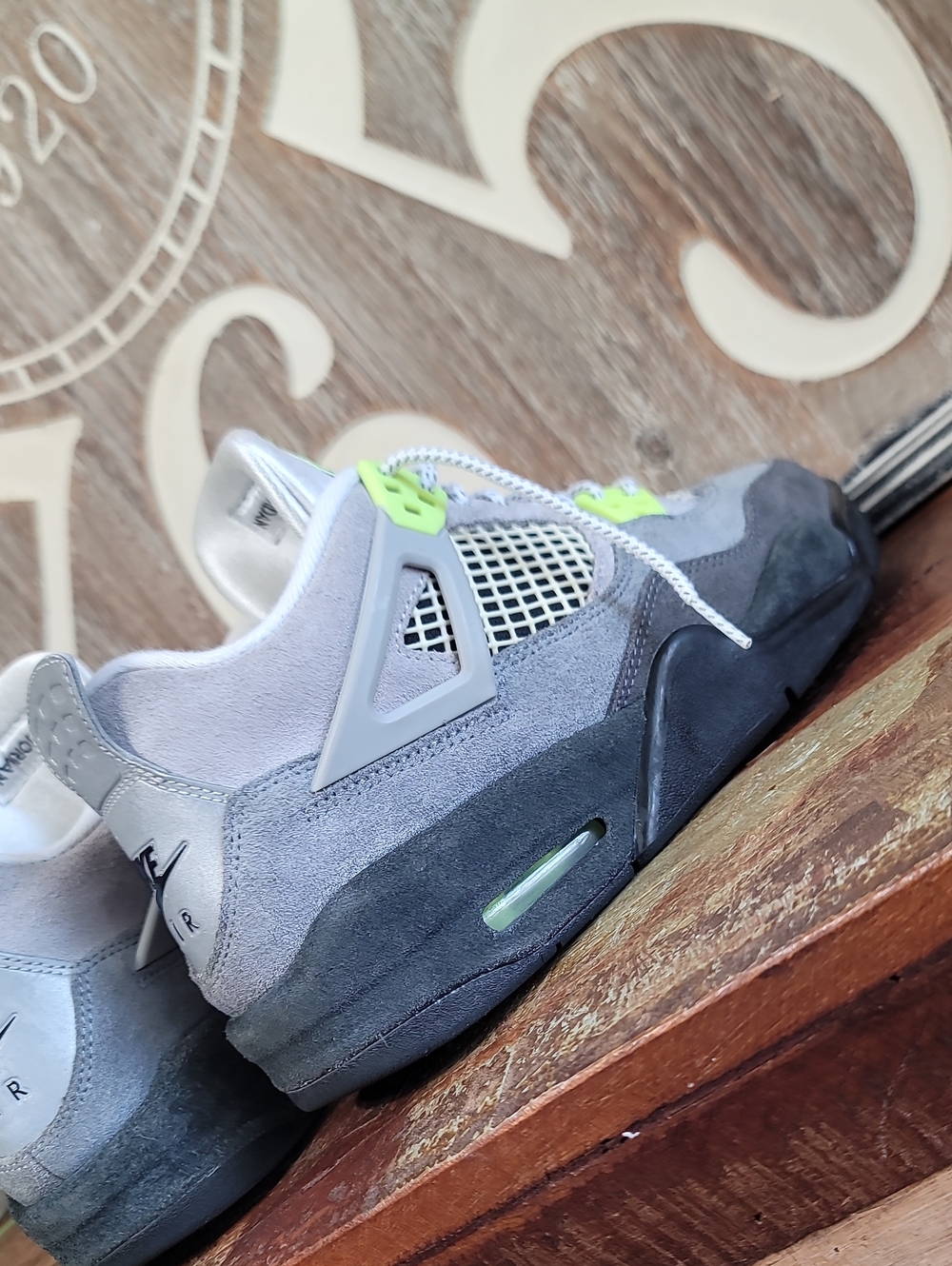 🔥 Nike Air Jordan 4 (Special Edition) "Neon 95" Wmns 7.5 Great Condition. - Picture 12 of 16